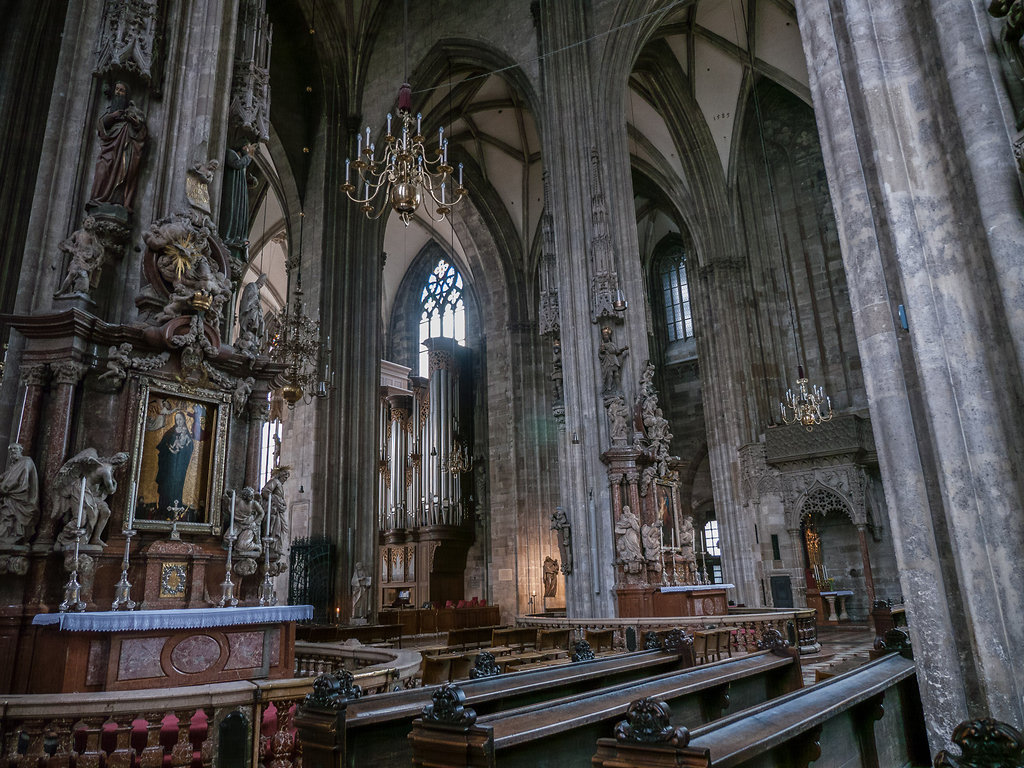 Inside Stephans-Dom