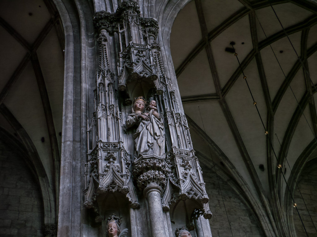 Inside Stephans-Dom